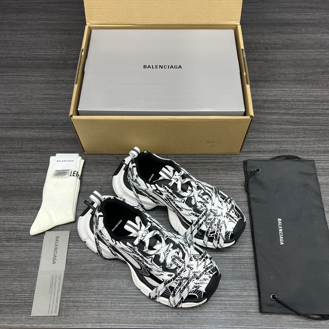 Balenciaga 高仿男士老爹鞋 黑白塗鴉設計 潮流感滿點| 13 Balenciaga 高仿男士老爹鞋 黑白塗鴉設計 潮流感滿點