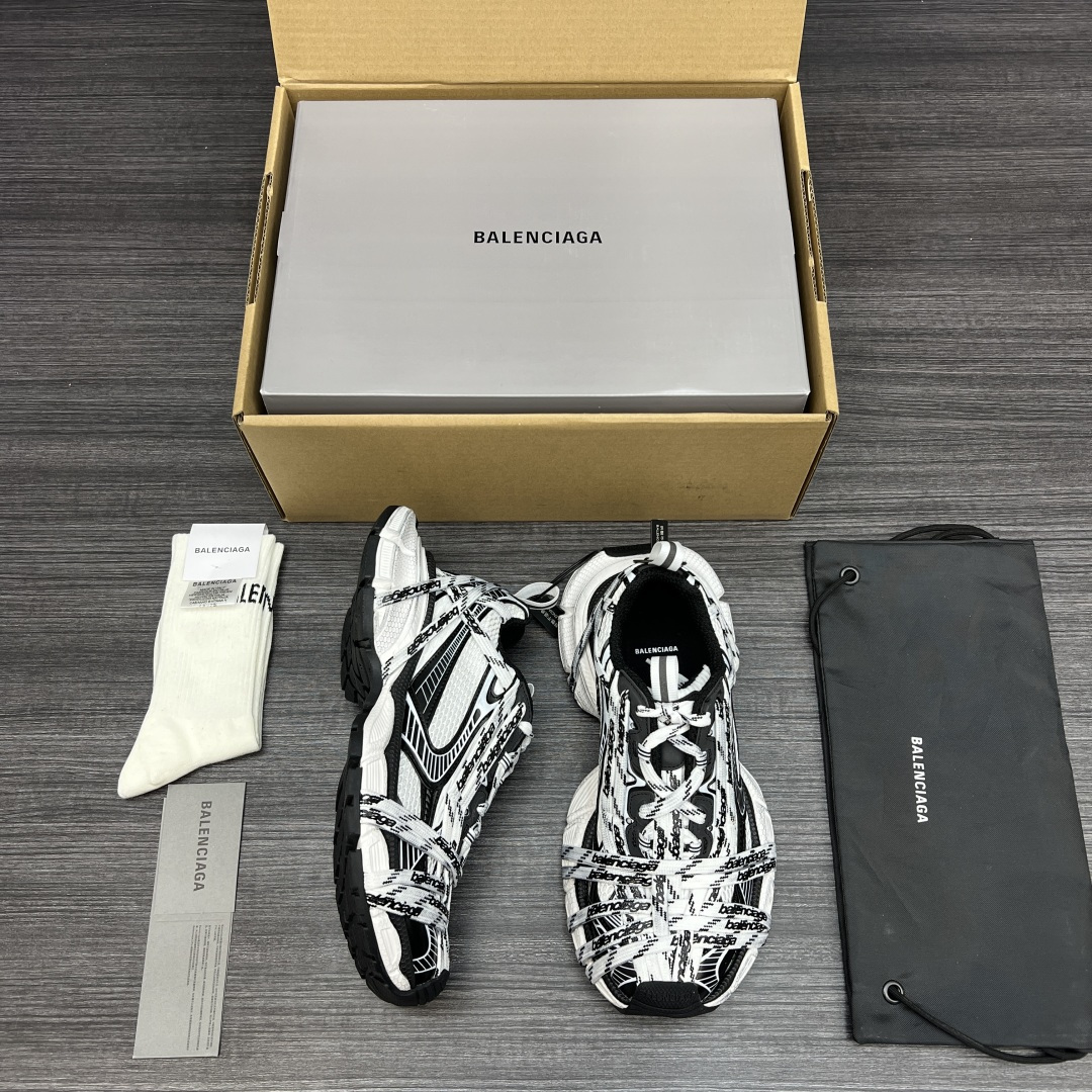 Balenciaga 高仿男士老爹鞋 黑白塗鴉設計 潮流感滿點| 9 Balenciaga 高仿男士老爹鞋 黑白塗鴉設計 潮流感滿點