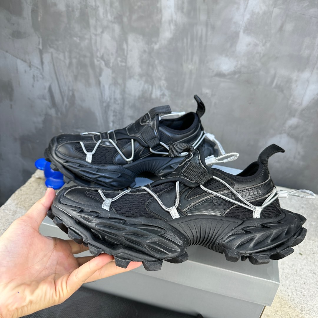 Balenciaga 高仿男士黑色登山鞋風運動鞋 厚底耐穿全黑設計｜歐美奢侈品精品推薦