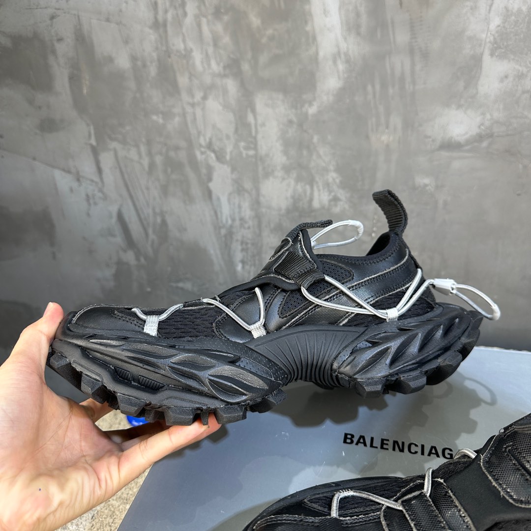 Balenciaga 高仿男士黑色登山鞋風運動鞋 厚底耐穿全黑設計｜歐美奢侈品精品推薦