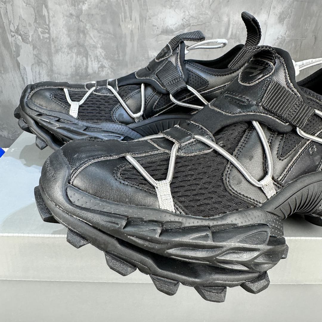 Balenciaga 高仿男士黑色登山鞋風運動鞋 厚底耐穿全黑設計｜歐美奢侈品精品推薦