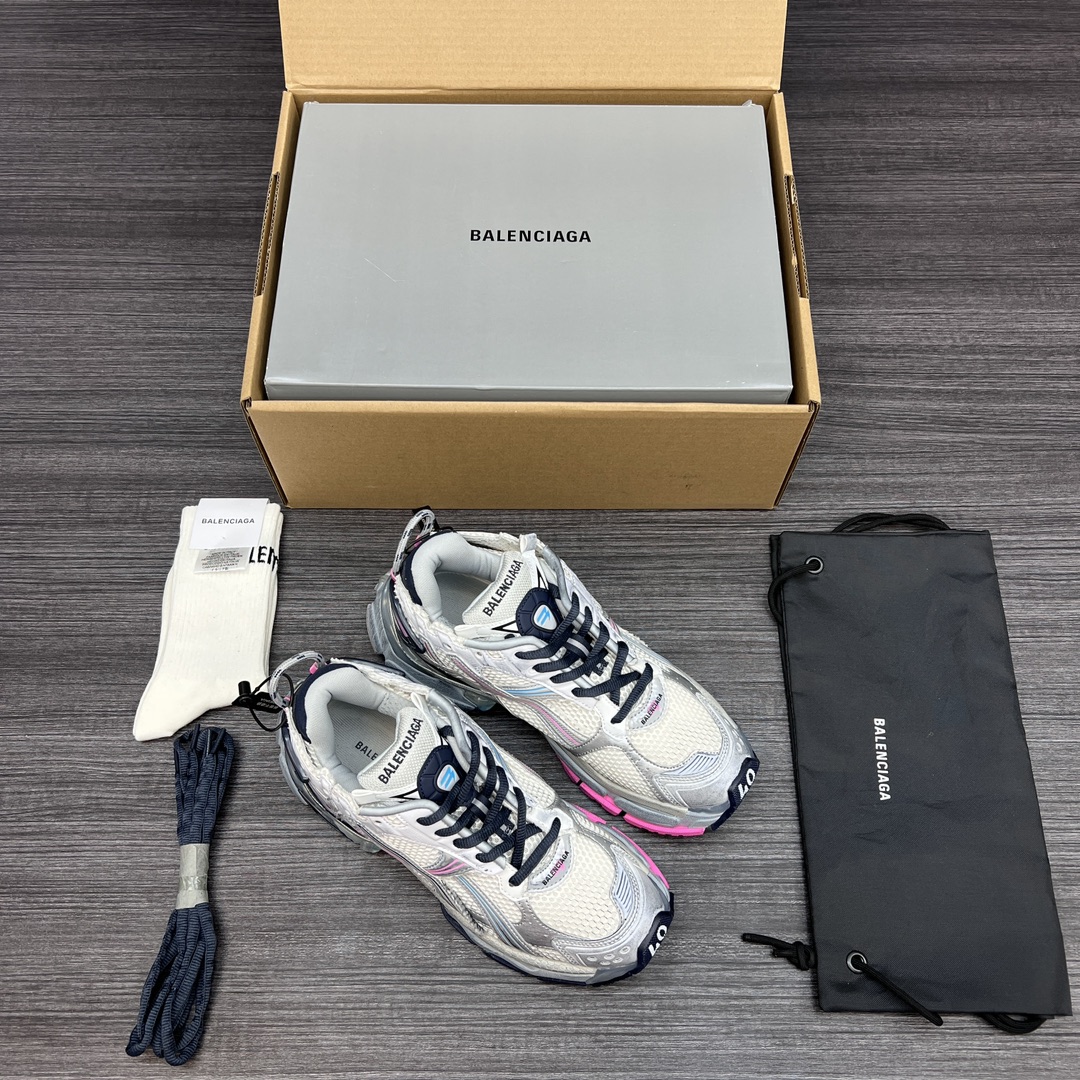 Balenciaga 高仿女款銀灰粉運動鞋 機能感流線設計 潮流跑鞋｜歐美奢侈品精品推薦