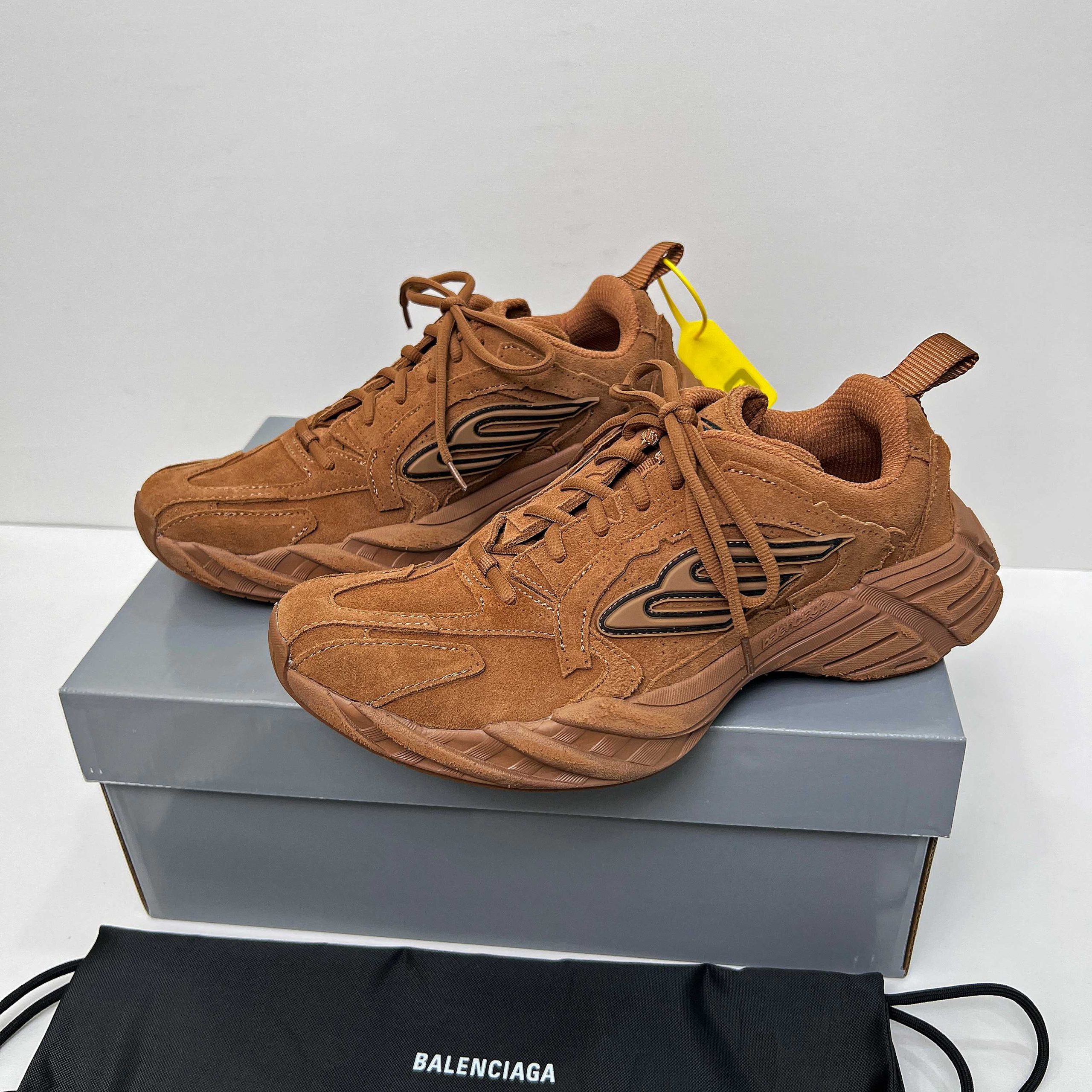 Balenciaga 高仿男款復古麂皮運動鞋 焦糖棕色 經典造型復刻