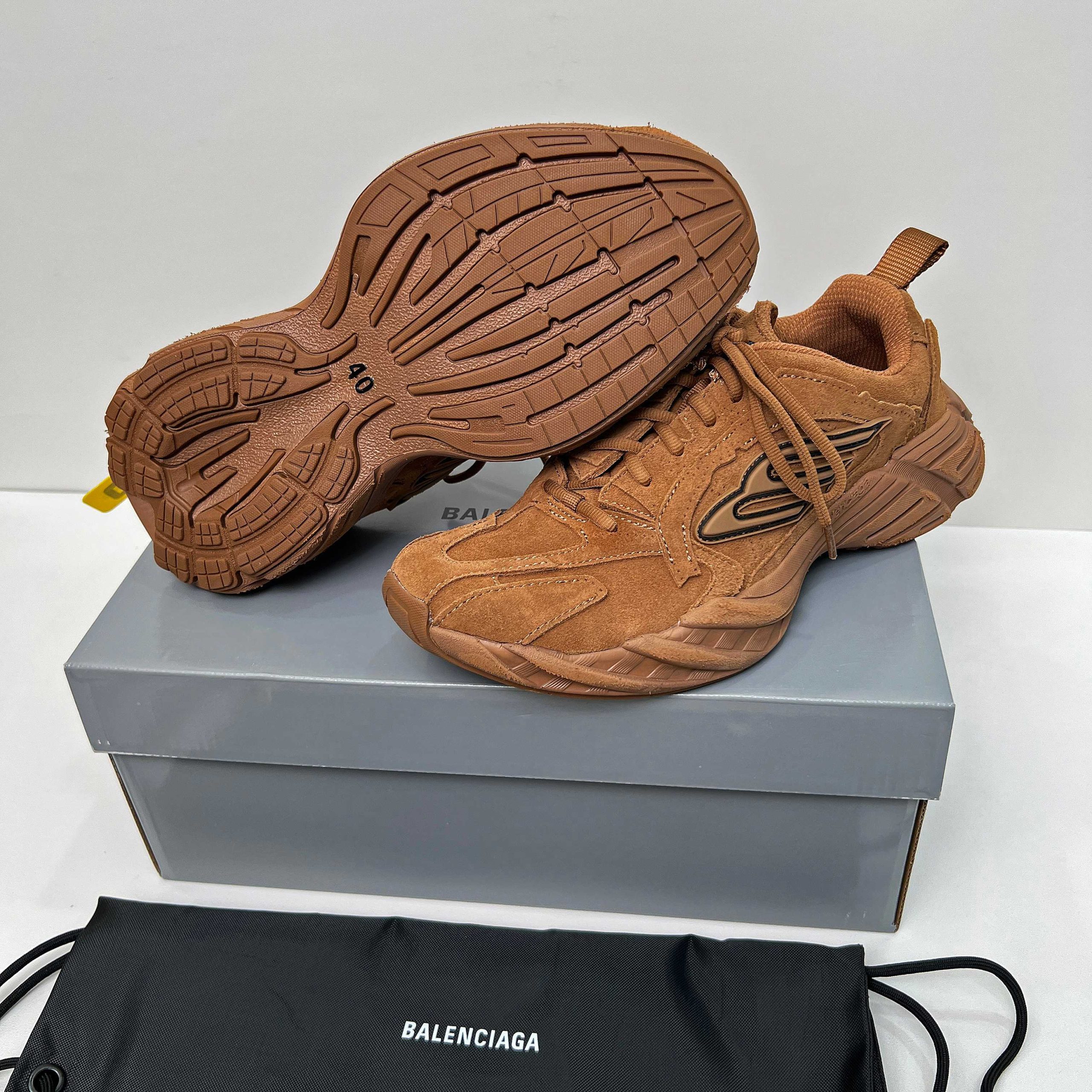 Balenciaga 高仿男款復古麂皮運動鞋 焦糖棕色 經典造型復刻| 10 Balenciaga 高仿男款復古麂皮運動鞋 焦糖棕色 經典造型復刻