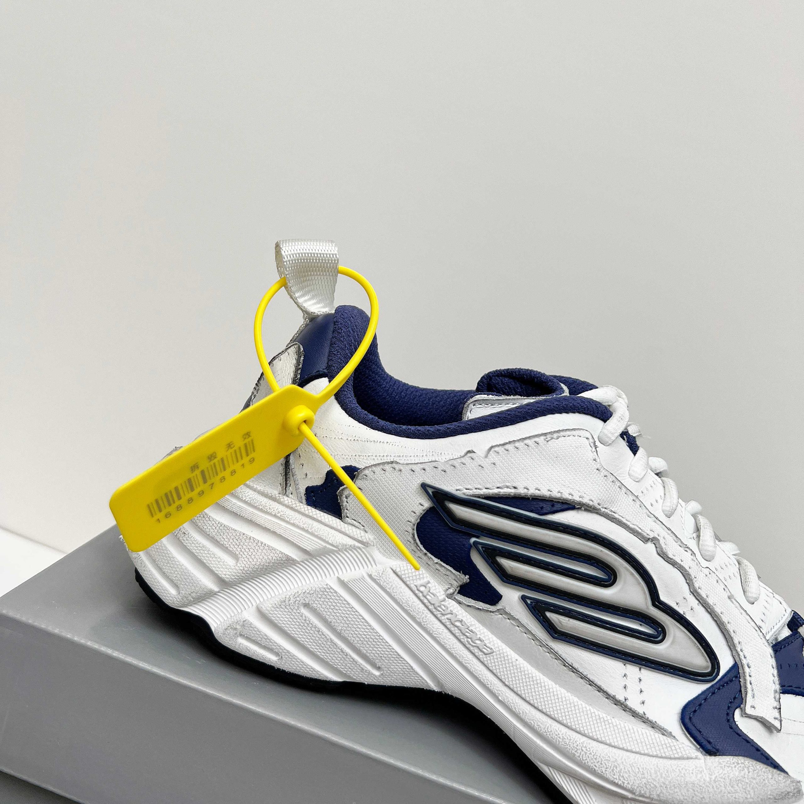 Balenciaga 一比一男款流線運動鞋 白藍撞色 2025百搭新款| 12 Balenciaga 一比一男款流線運動鞋 白藍撞色 2025百搭新款