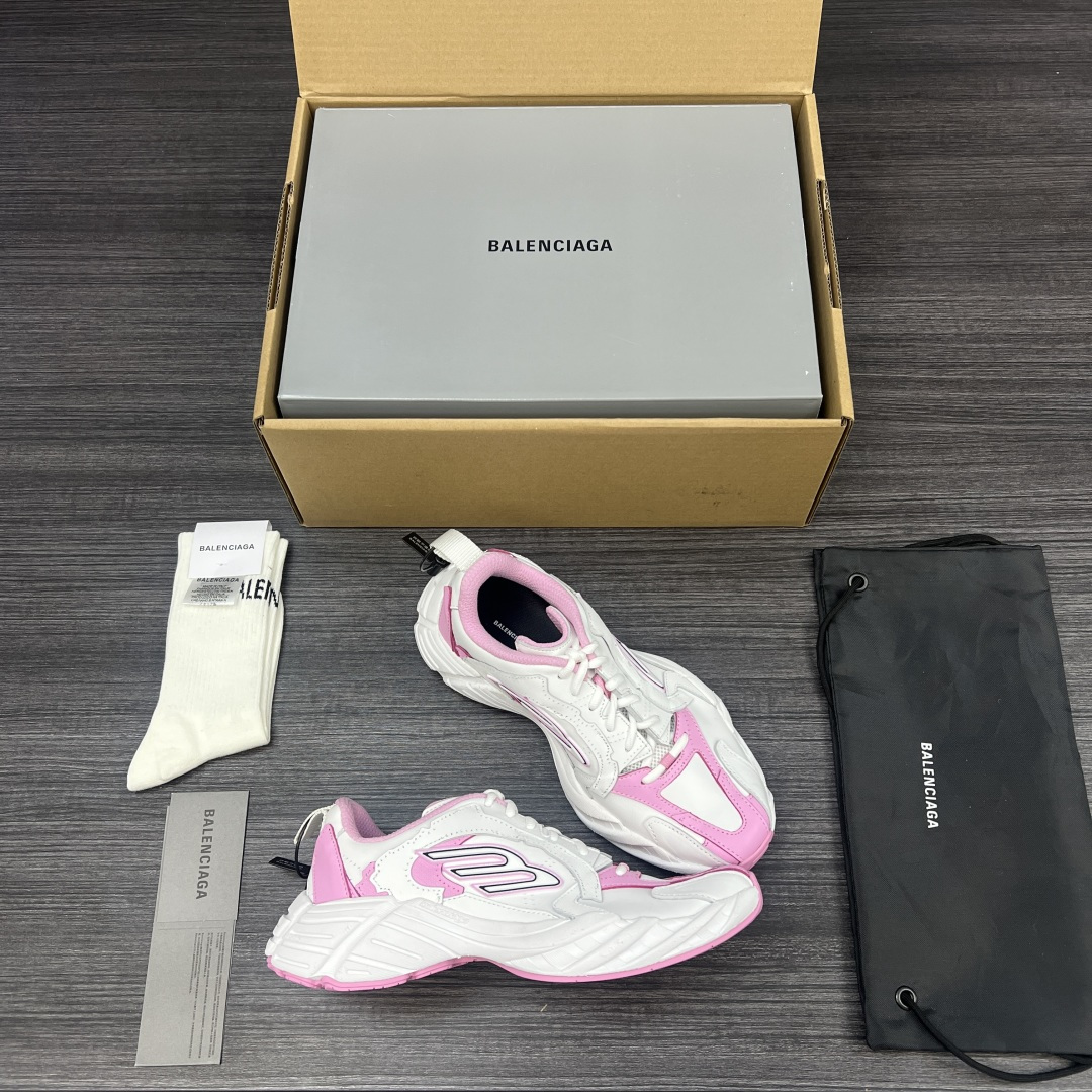 Balenciaga 精品仿製女款運動鞋 白粉撞色 流線時尚設計| 12 Balenciaga 精品仿製女款運動鞋 白粉撞色 流線時尚設計