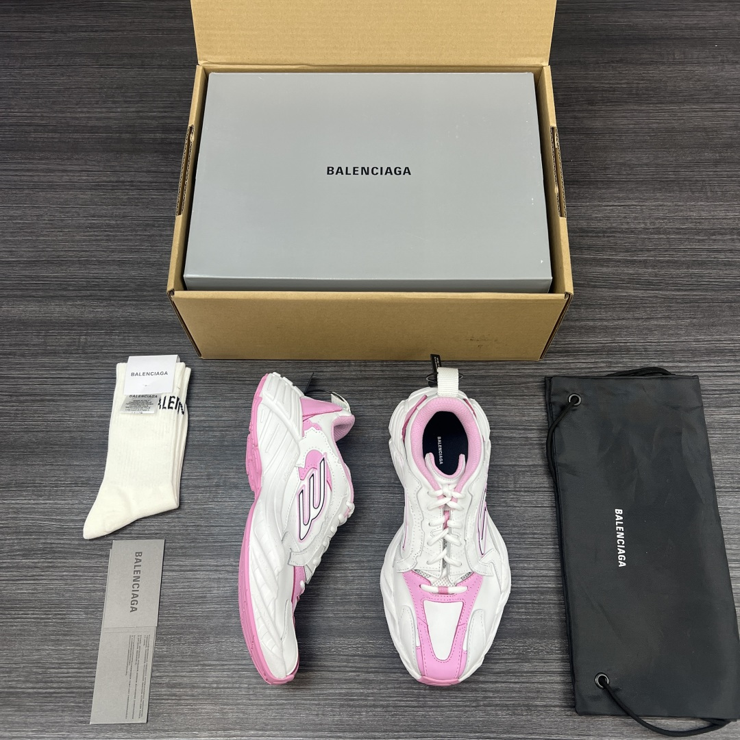 Balenciaga 精品仿製女款運動鞋 白粉撞色 流線時尚設計| 9 Balenciaga 精品仿製女款運動鞋 白粉撞色 流線時尚設計