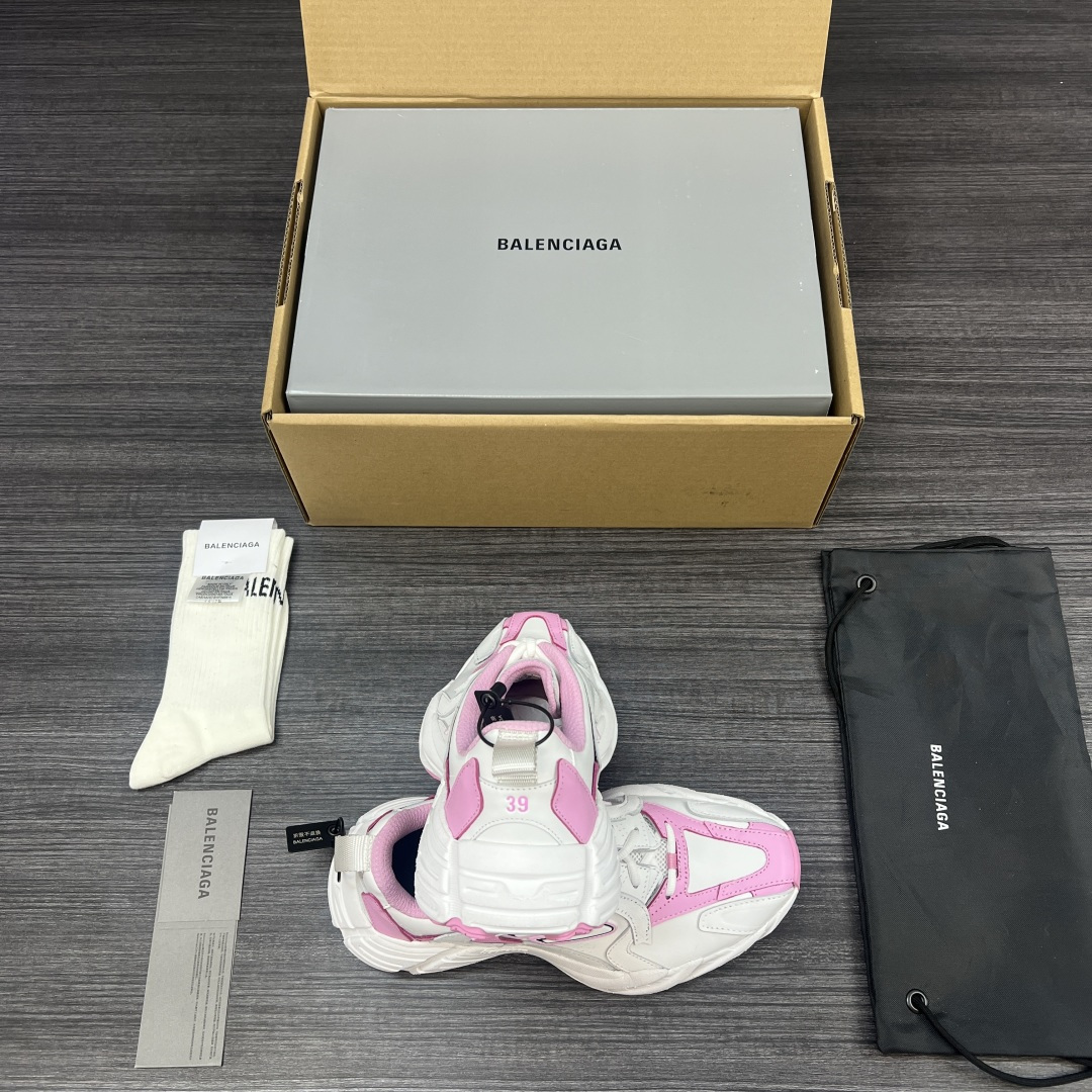 Balenciaga 精品仿製女款運動鞋 白粉撞色 流線時尚設計| 8 Balenciaga 精品仿製女款運動鞋 白粉撞色 流線時尚設計