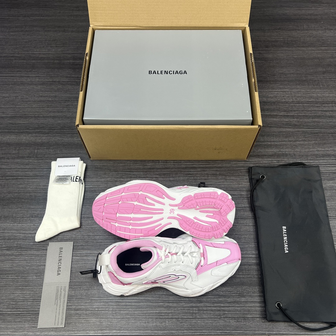 Balenciaga 精品仿製女款運動鞋 白粉撞色 流線時尚設計| 7 Balenciaga 精品仿製女款運動鞋 白粉撞色 流線時尚設計
