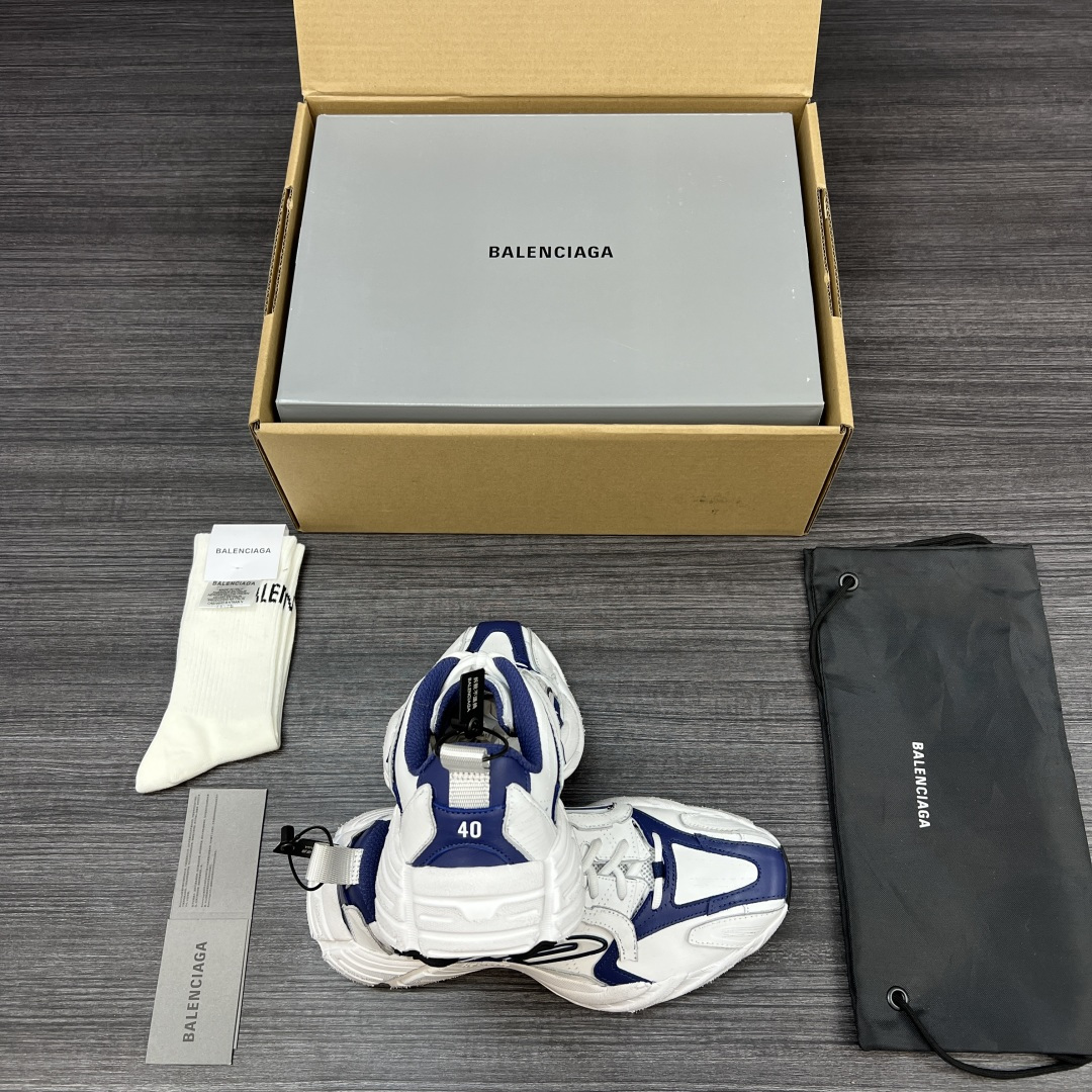 Balenciaga 高仿男士運動鞋 白藍撞色設計 流線感輕量跑鞋| 8 Balenciaga 高仿男士運動鞋 白藍撞色設計 流線感輕量跑鞋
