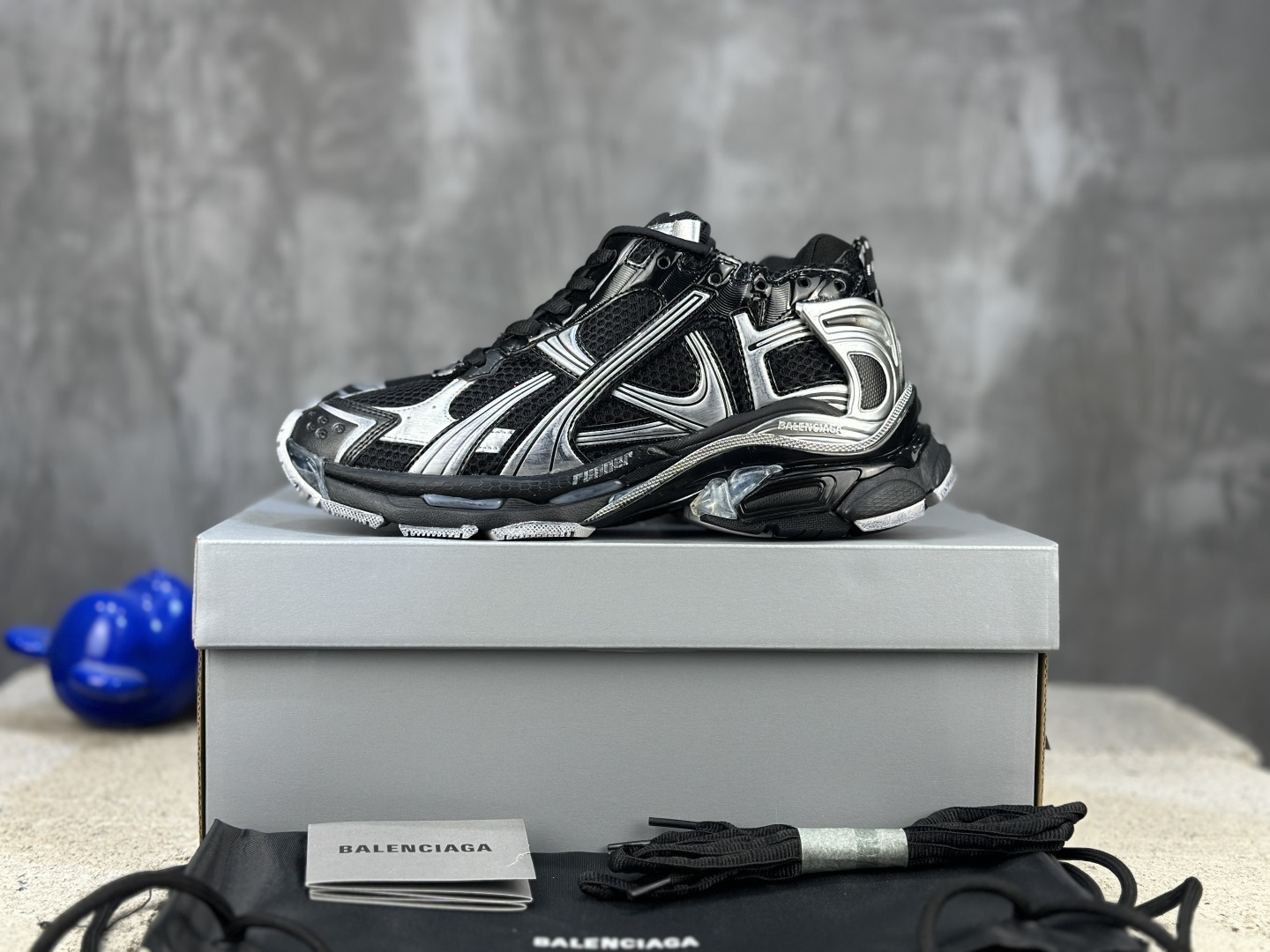 Balenciaga 高仿黑銀厚底運動鞋 男款機能風設計 潮流重裝感｜歐美奢侈品精品推薦