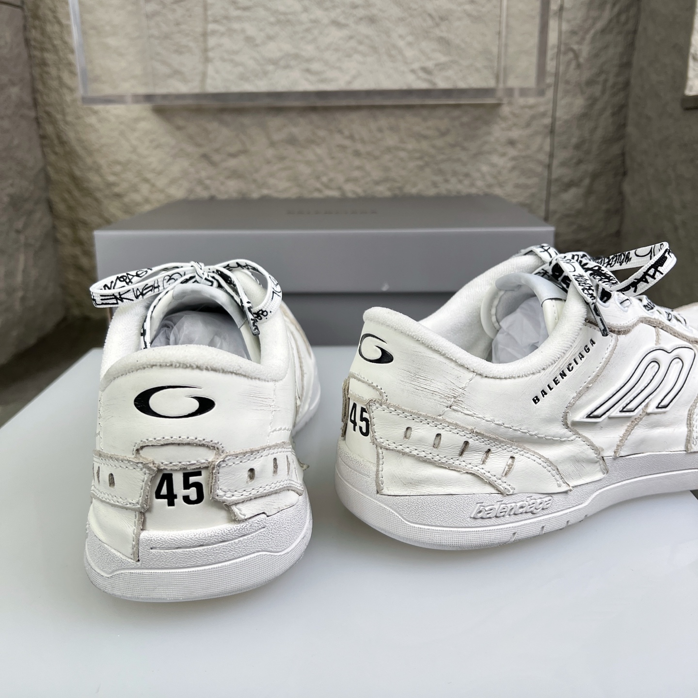 Balenciaga 原單復古滑板鞋 白色低筒設計 男款街頭時尚復刻款| 8 Balenciaga 原單復古滑板鞋 白色低筒設計 男款街頭時尚復刻款