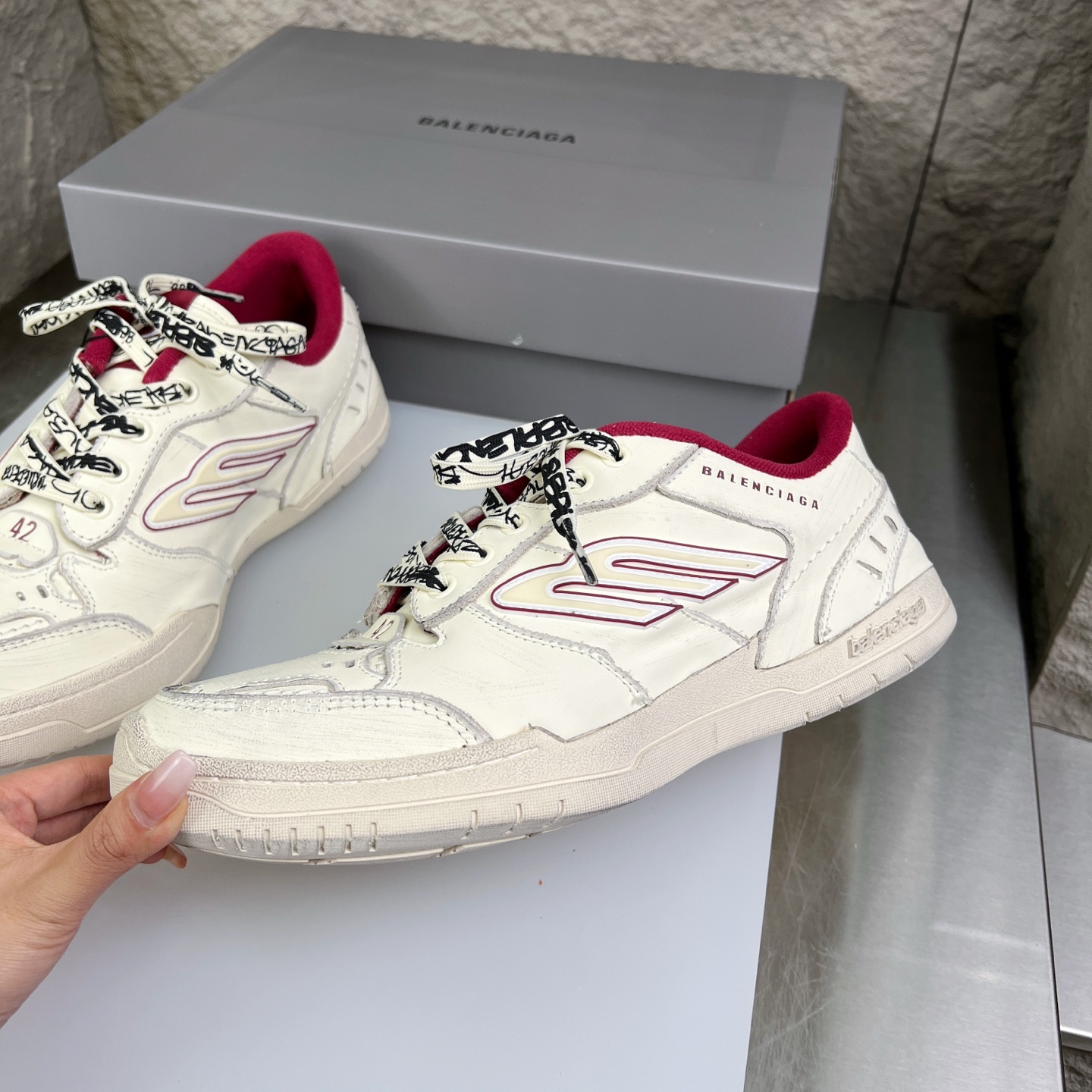 Balenciaga A貨復刻滑板鞋 女款酒紅拼接設計 潮流時尚百搭鞋| 12 Balenciaga A貨復刻滑板鞋 女款酒紅拼接設計 潮流時尚百搭鞋