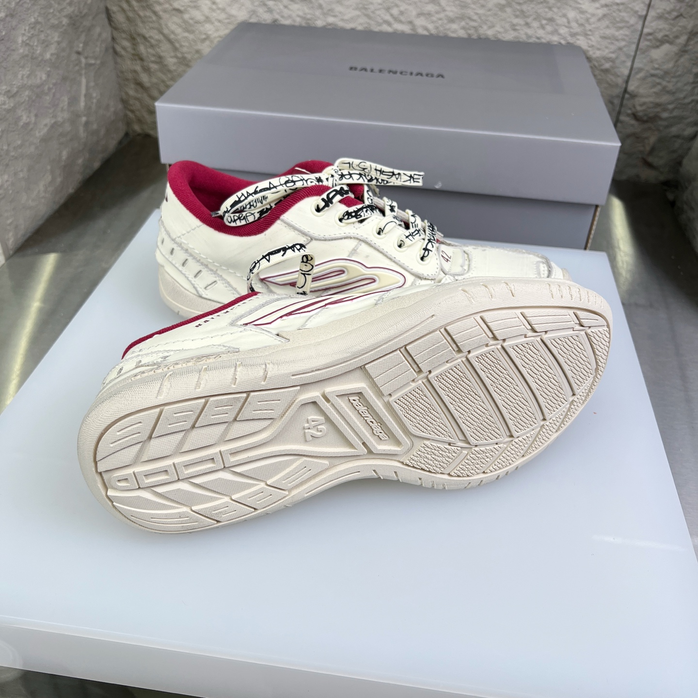 Balenciaga A貨復刻滑板鞋 女款酒紅拼接設計 潮流時尚百搭鞋| 7 Balenciaga A貨復刻滑板鞋 女款酒紅拼接設計 潮流時尚百搭鞋