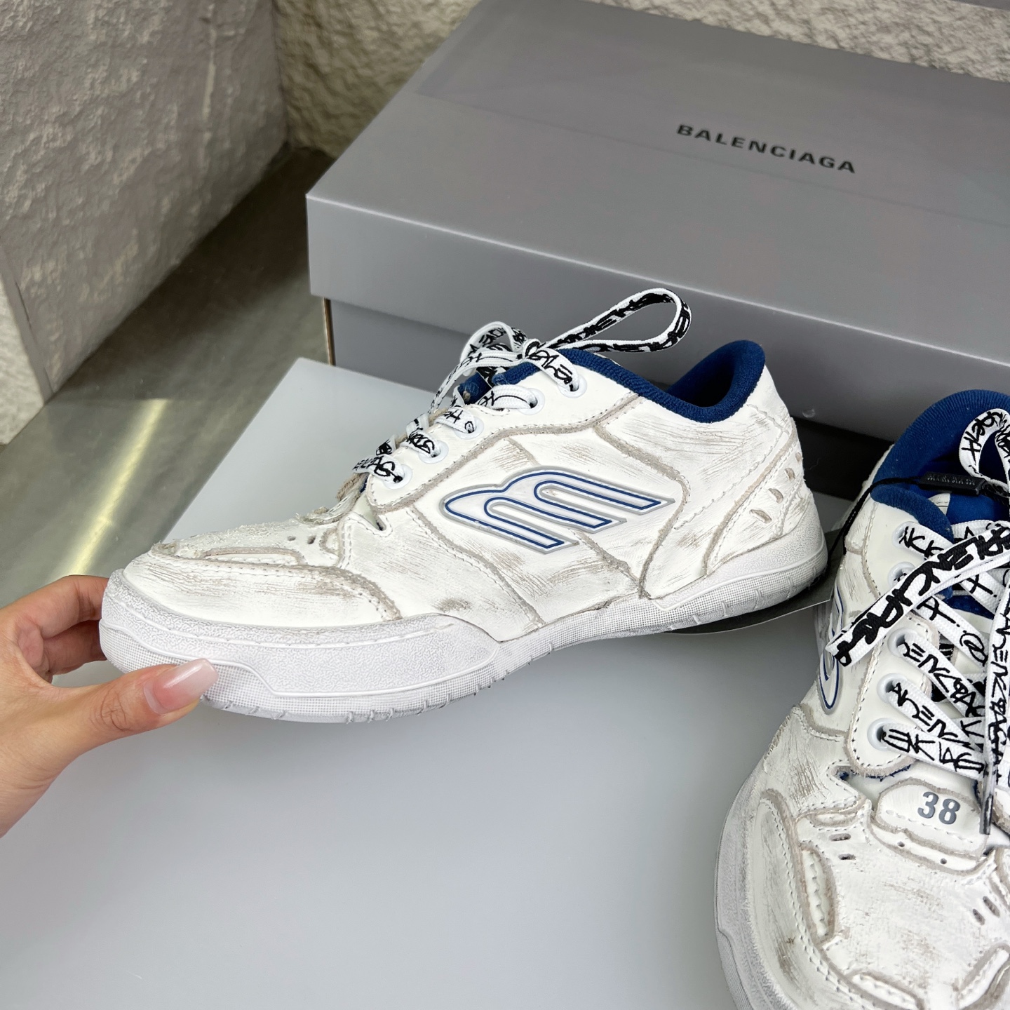 Balenciaga 一比一復刻滑板鞋 白藍拼色經典女款 潮流復古設計｜歐美奢侈品精品推薦