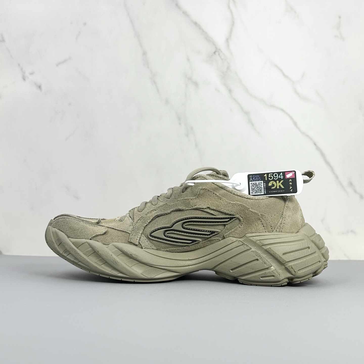 Balenciaga 原單復刻運動鞋 沙色麂皮男款極簡風格 高端質感首選| 14 Balenciaga 原單復刻運動鞋 沙色麂皮男款極簡風格 高端質感首選