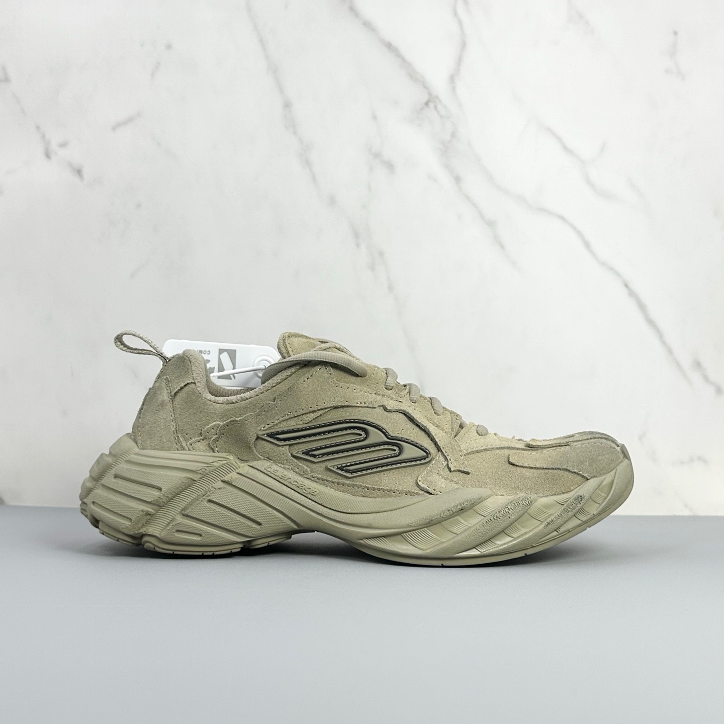 Balenciaga 原單復刻運動鞋 沙色麂皮男款極簡風格 高端質感首選| 9 Balenciaga 原單復刻運動鞋 沙色麂皮男款極簡風格 高端質感首選