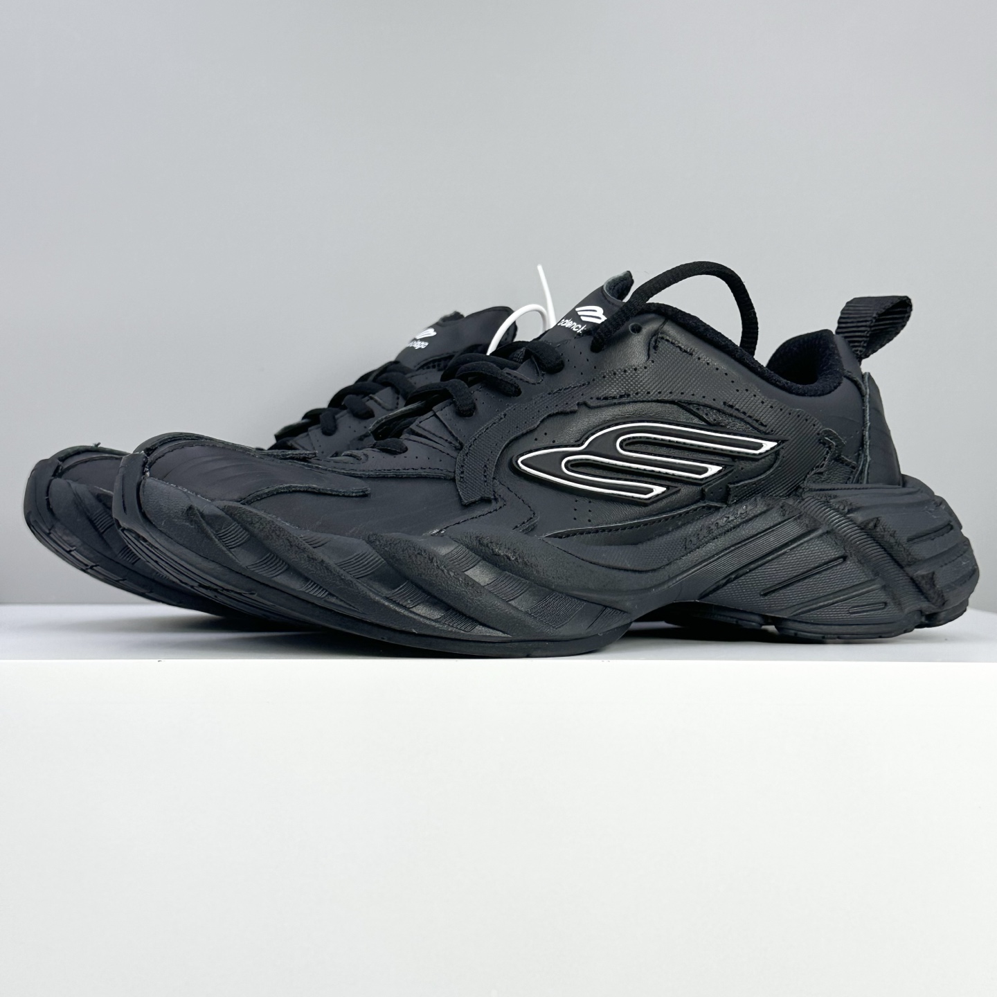 Balenciaga 一比一復刻老爹鞋 全黑皮革男款 潮流經典造型回歸｜歐美奢侈品精品推薦