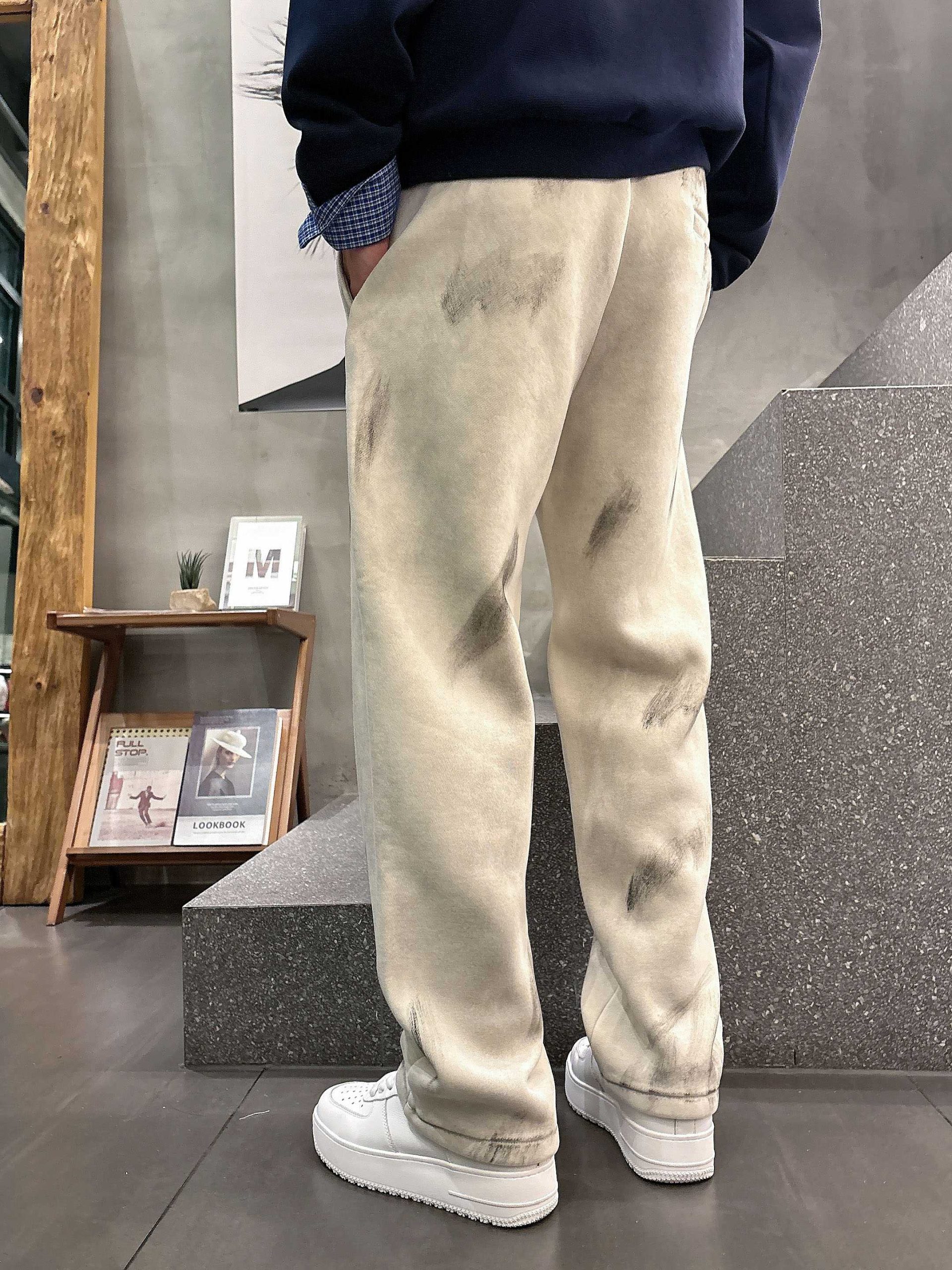 Balenciaga 一比一運動長褲男款 奶油白刷舊風 潮感設計| 15 Balenciaga 一比一運動長褲男款 奶油白刷舊風 潮感設計