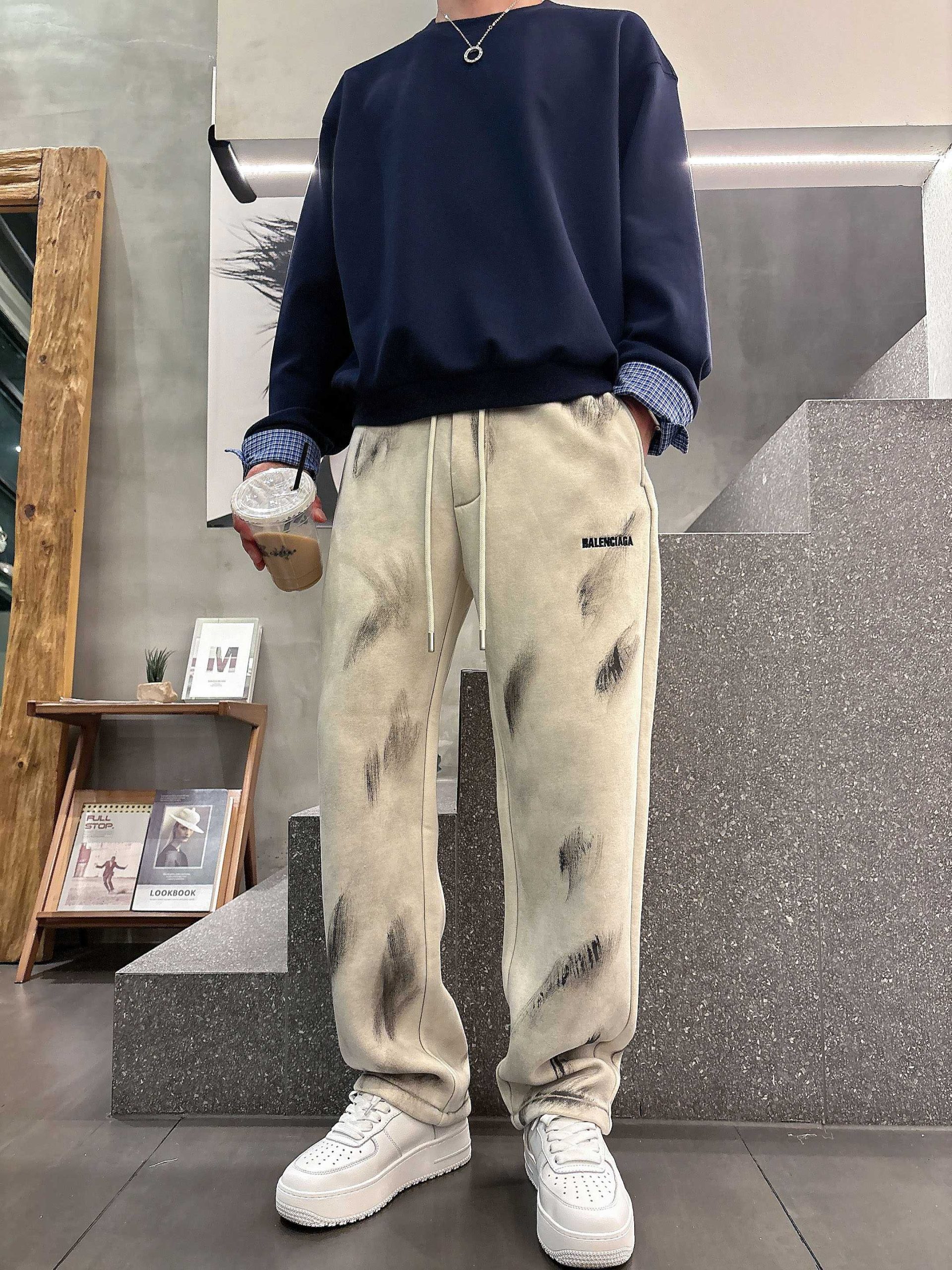 Balenciaga 一比一運動長褲男款 奶油白刷舊風 潮感設計| 9 Balenciaga 一比一運動長褲男款 奶油白刷舊風 潮感設計