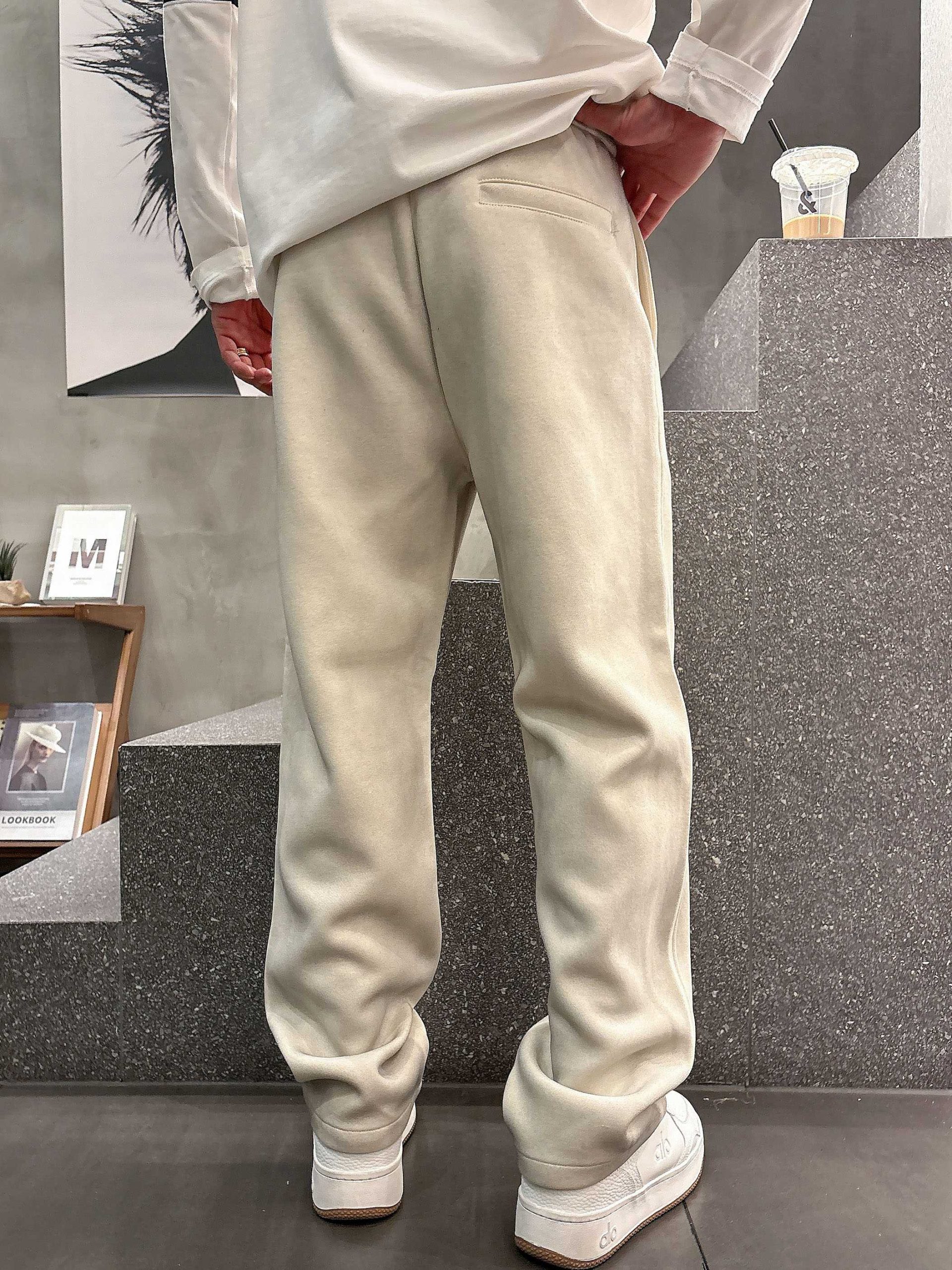 Balenciaga 高仿運動長褲男款 奶油白大LOGO寬版褲型| 12 Balenciaga 高仿運動長褲男款 奶油白大LOGO寬版褲型