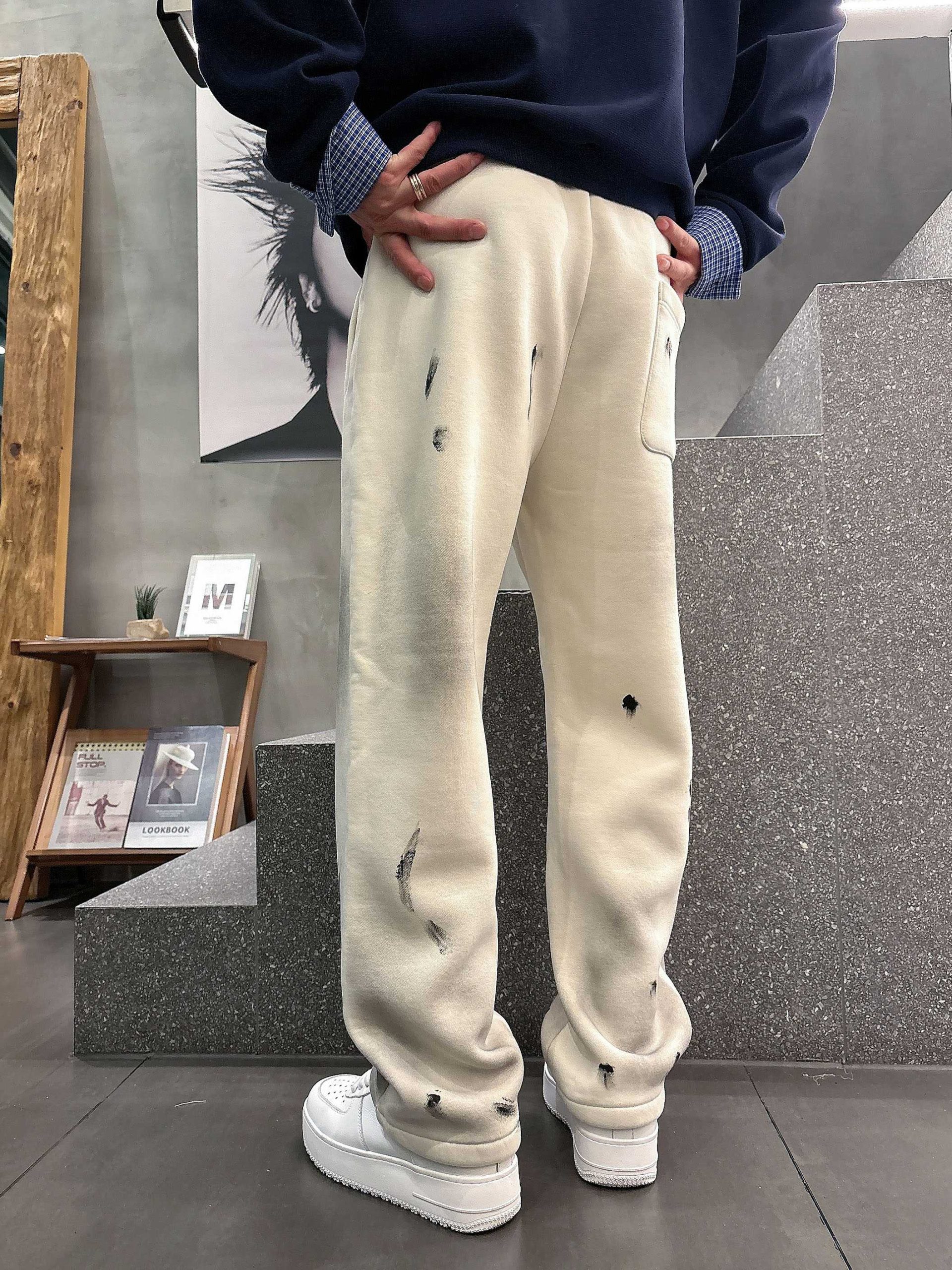 Balenciaga A貨奶油白運動長褲 破損刷舊刺繡Logo款| 7 Balenciaga A貨奶油白運動長褲 破損刷舊刺繡Logo款
