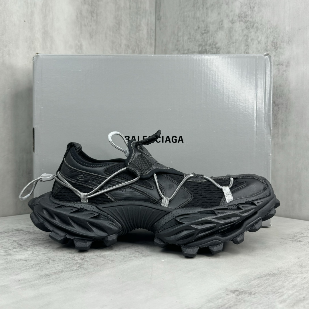 Balenciaga 高仿男士老爹鞋 全黑網布機能風 彰顯時尚份量感｜歐美奢侈品精品推薦