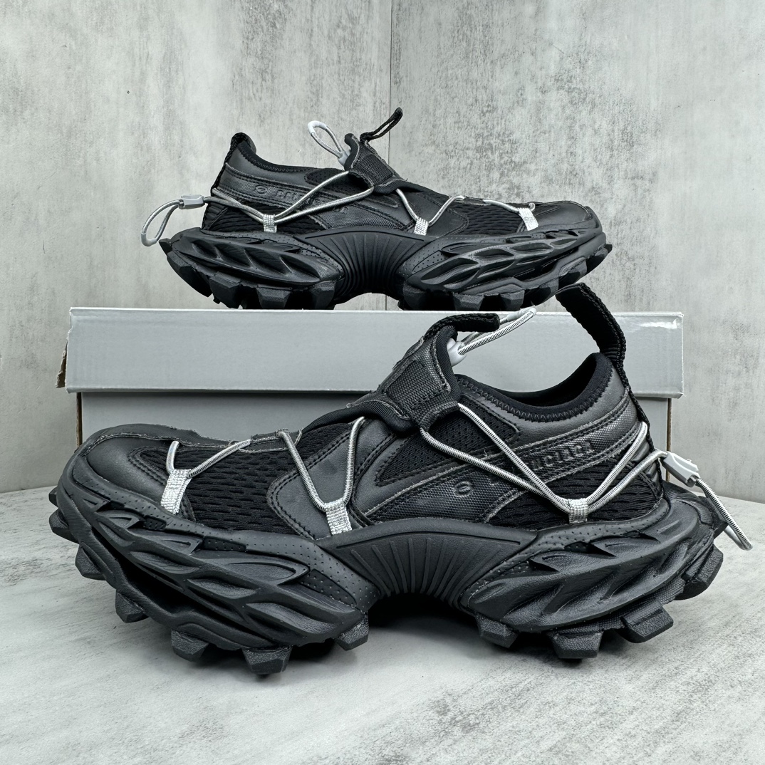 Balenciaga 高仿男士老爹鞋 全黑網布機能風 彰顯時尚份量感｜歐美奢侈品精品推薦