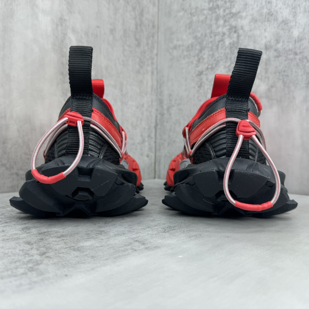 Balenciaga 高仿男士老爹鞋 紅黑拼接設計 街頭感十足| 11 Balenciaga 高仿男士老爹鞋 紅黑拼接設計 街頭感十足