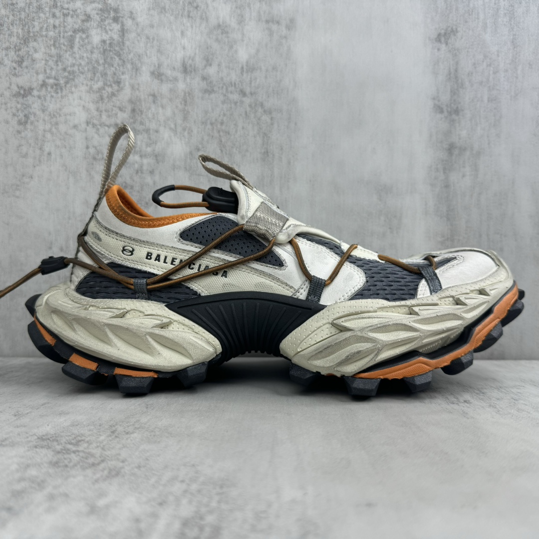 Balenciaga 高仿復刻老爹鞋 男款白灰拼橘潮流配色 運動風滿載| 10 Balenciaga 高仿復刻老爹鞋 男款白灰拼橘潮流配色 運動風滿載