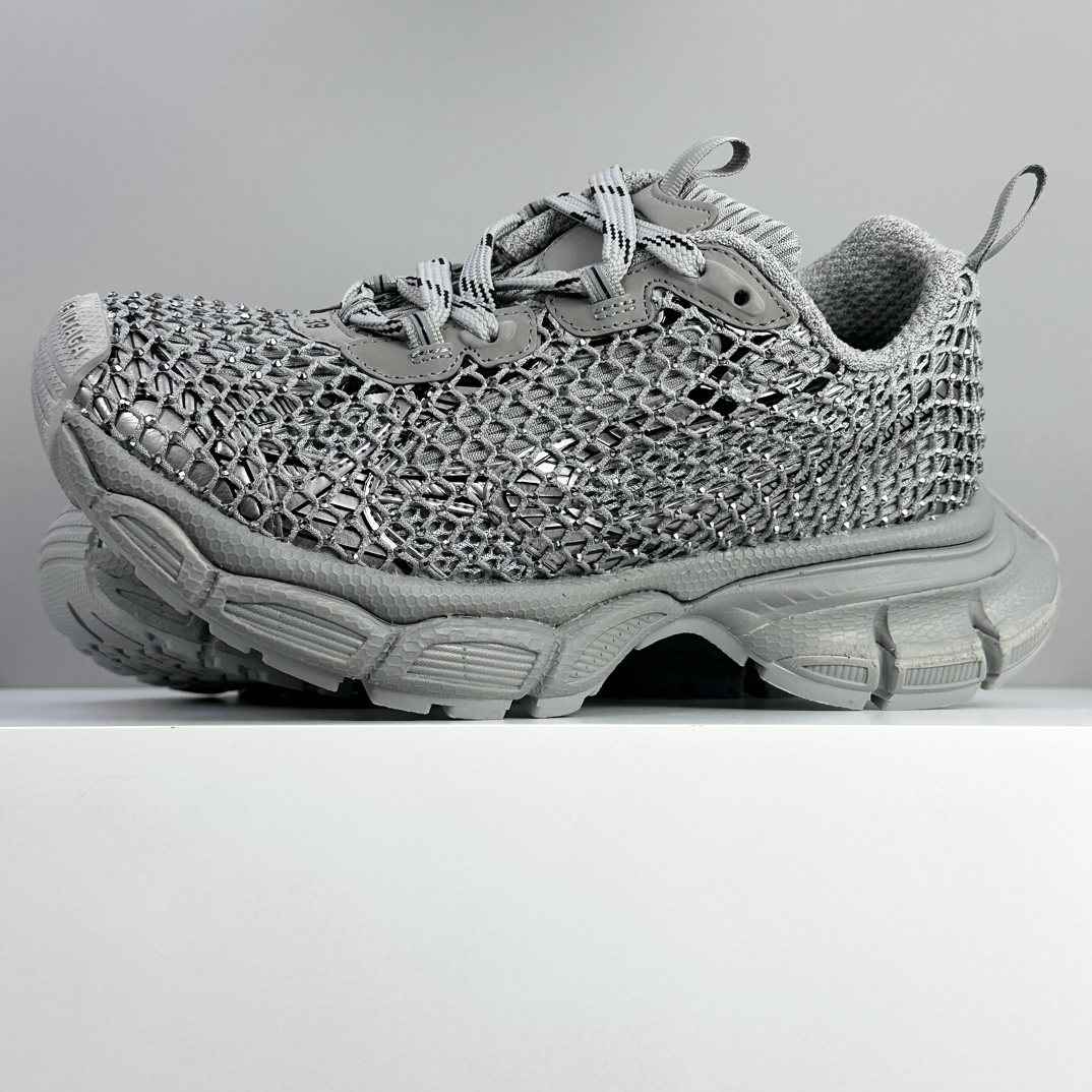 Balenciaga 高仿男鞋 灰色網眼跑鞋 輕量耐穿潮流設計款| 10 Balenciaga 高仿男鞋 灰色網眼跑鞋 輕量耐穿潮流設計款
