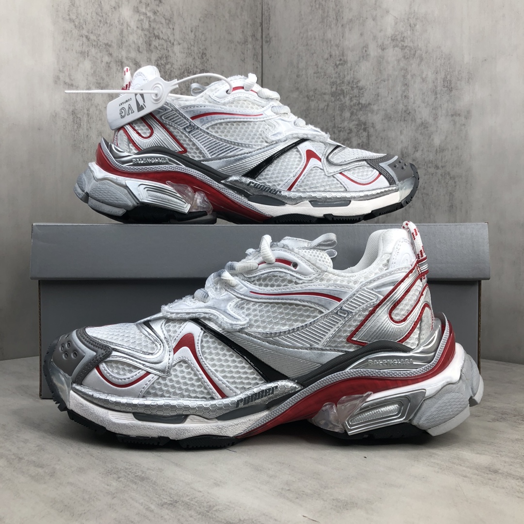 Balenciaga 高仿男士跑鞋 白紅線條與透明底設計 科技潮流融合| 8 Balenciaga 高仿男士跑鞋 白紅線條與透明底設計 科技潮流融合