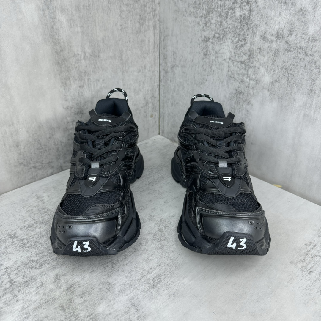 Balenciaga 原單男鞋 全黑網布跑鞋 簡約百搭街頭款推薦| 12 Balenciaga 原單男鞋 全黑網布跑鞋 簡約百搭街頭款推薦