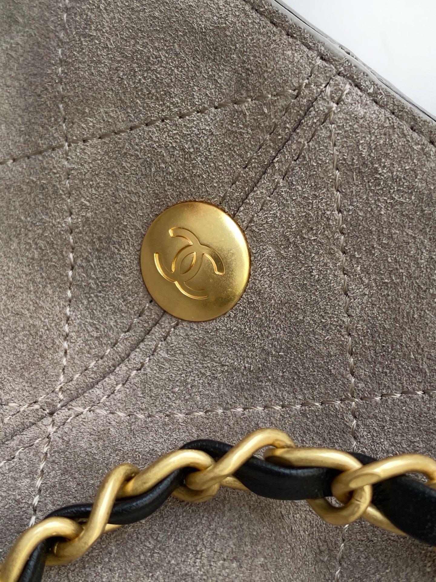 Chanel 高仿女用直立托特包 灰黑拼接鏈條肩背 俐落挺版設計| 9 Chanel 高仿女用直立托特包 灰黑拼接鏈條肩背 俐落挺版設計