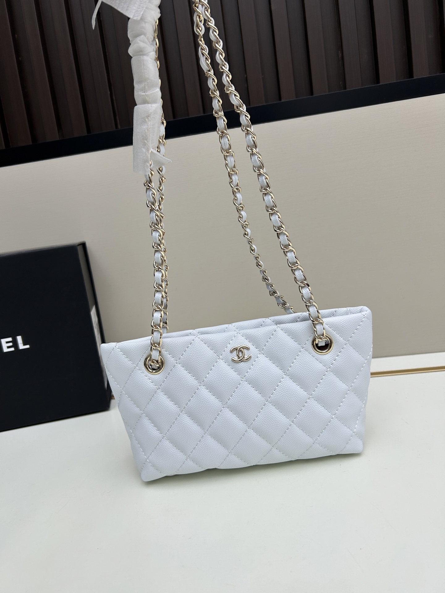 Chanel 原單女用迷你鏈條包 白色小香風菱格包 約會斜背首選| 12 Chanel 原單女用迷你鏈條包 白色小香風菱格包 約會斜背首選