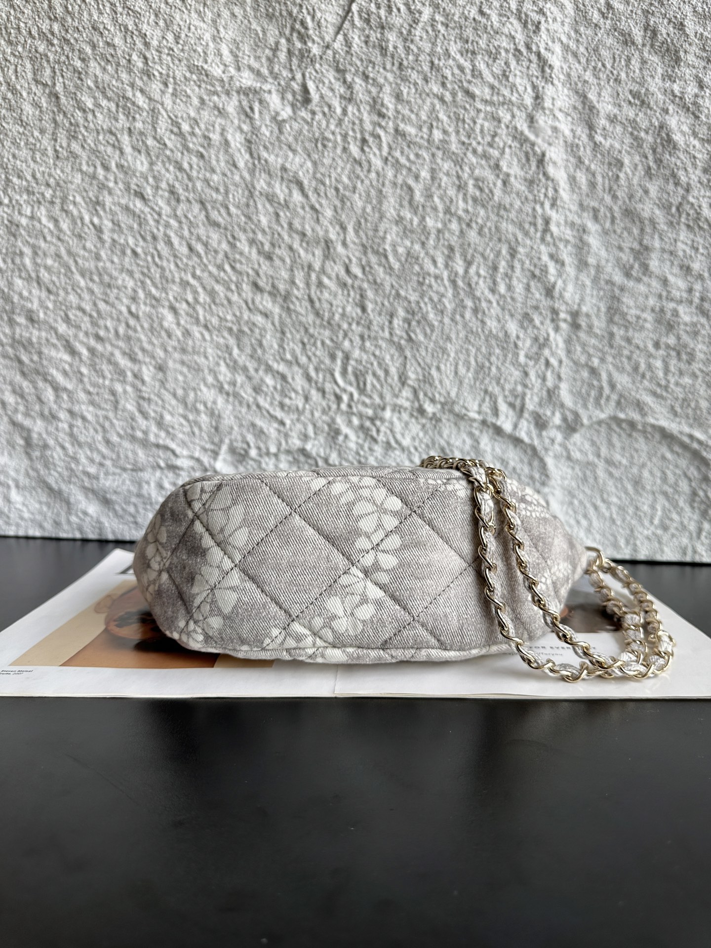 Chanel 高仿女用半月花紋包 灰白織紋設計 鏈條斜背甜美氣質款| 13 Chanel 高仿女用半月花紋包 灰白織紋設計 鏈條斜背甜美氣質款