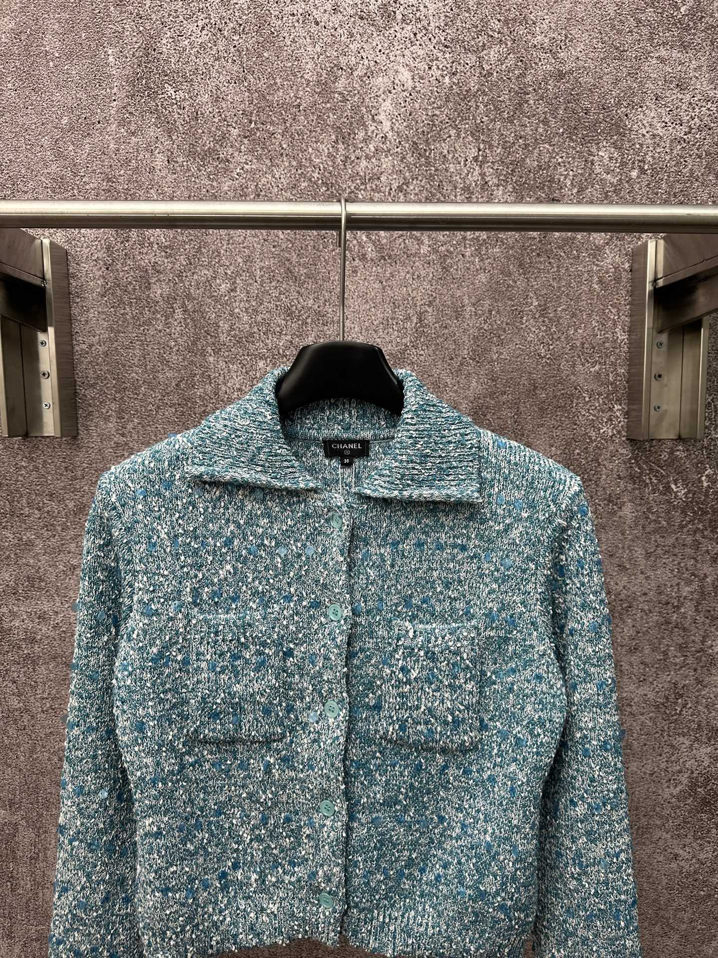 Chanel A貨短版羊毛感開襟上衣 短版剪裁 小香經典毛呢風格| 14 Chanel A貨短版羊毛感開襟上衣 短版剪裁 小香經典毛呢風格