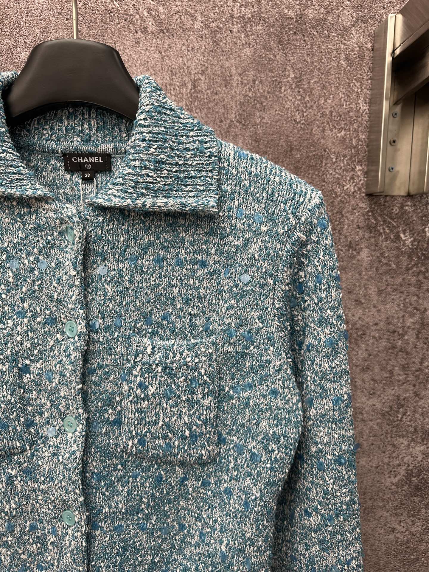 Chanel A貨短版羊毛感開襟上衣 短版剪裁 小香經典毛呢風格| 13 Chanel A貨短版羊毛感開襟上衣 短版剪裁 小香經典毛呢風格