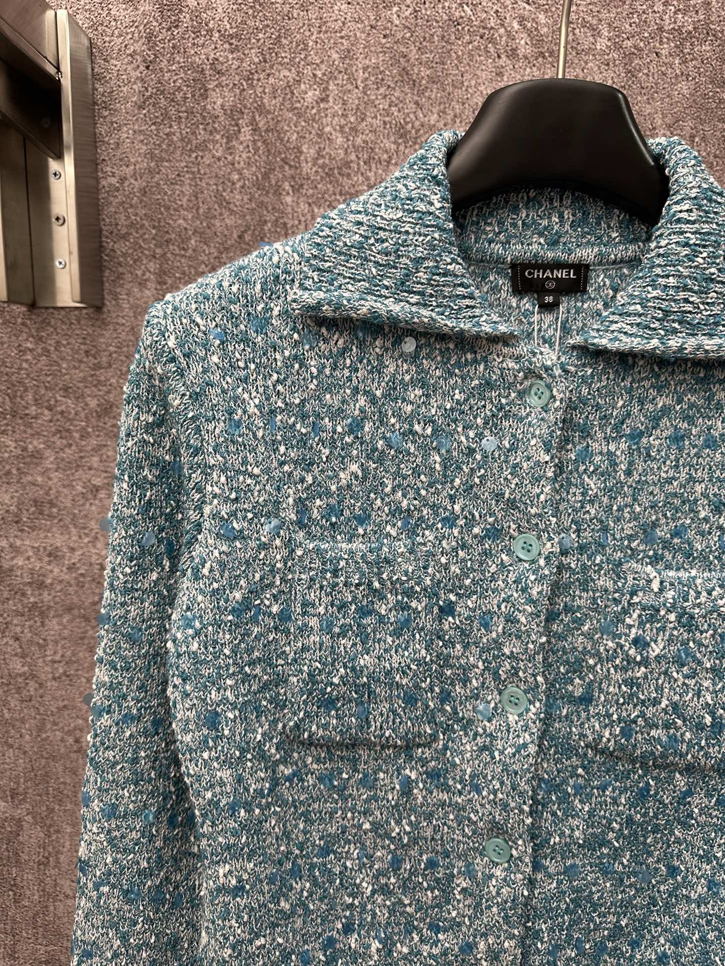 Chanel A貨短版羊毛感開襟上衣 短版剪裁 小香經典毛呢風格| 12 Chanel A貨短版羊毛感開襟上衣 短版剪裁 小香經典毛呢風格