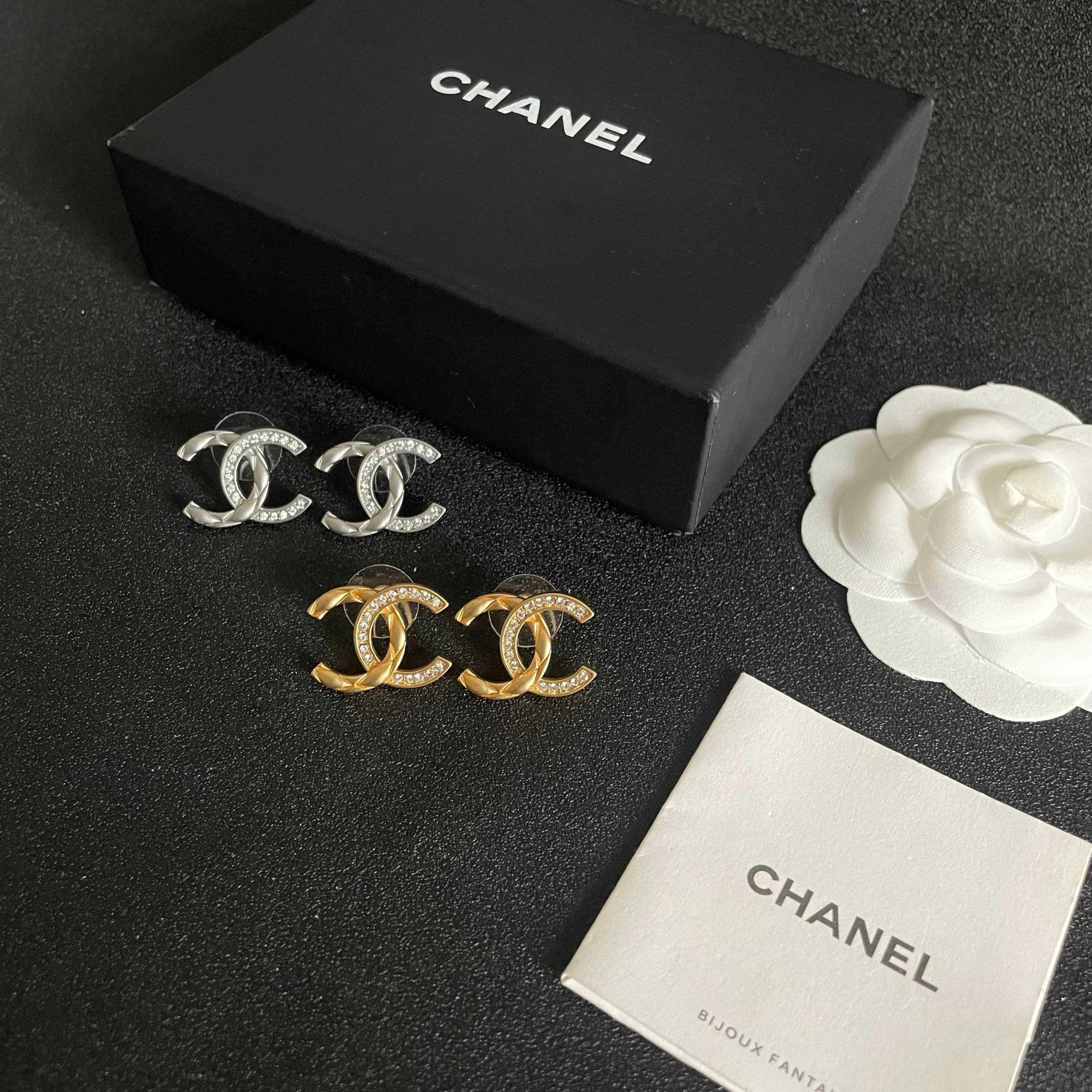 Chanel 高仿雙C金色耳環 菱格紋水鑽華麗設計 女士百搭款| 11 Chanel 高仿雙C金色耳環 菱格紋水鑽華麗設計 女士百搭款
