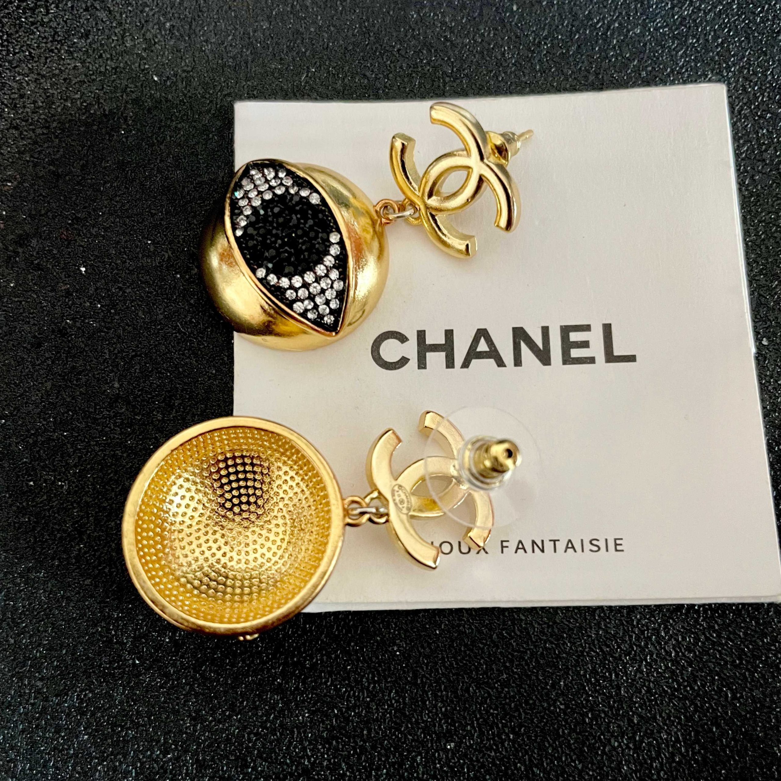 Chanel 高仿立體雙C垂墜耳環 金屬球形雕紋設計 個性奢華風格飾品| 9 Chanel 高仿立體雙C垂墜耳環 金屬球形雕紋設計 個性奢華風格飾品