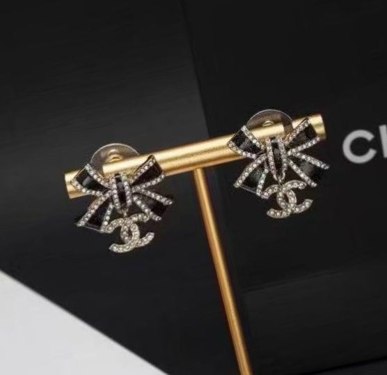 Chanel 高仿黑蝴蝶結雙C耳環 水鑽立體造型 女士典雅甜美風飾品| 8 Chanel 高仿黑蝴蝶結雙C耳環 水鑽立體造型 女士典雅甜美風飾品