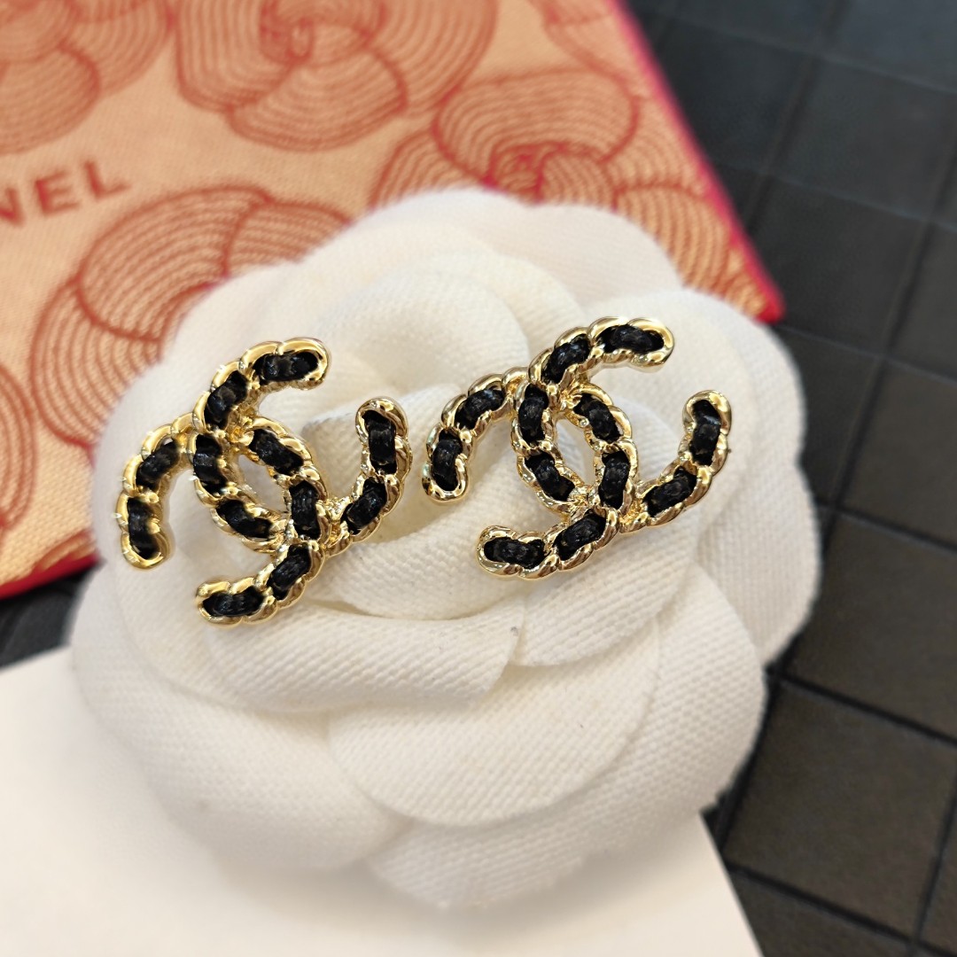 Chanel 一比一珍珠星型雙C耳環 可愛奢華造型 女生百搭設計款| 13 Chanel 一比一珍珠星型雙C耳環 可愛奢華造型 女生百搭設計款