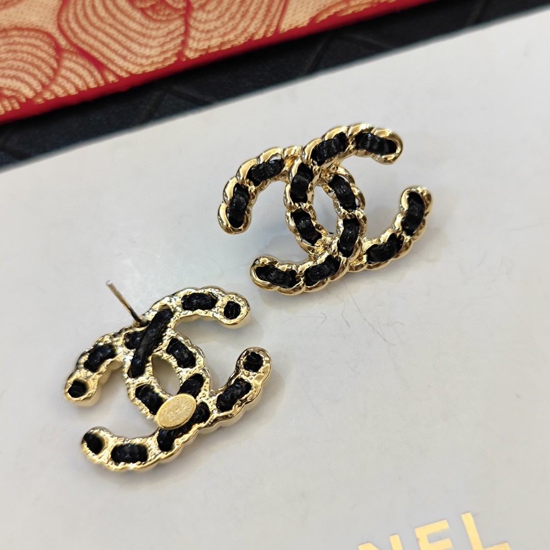 Chanel 一比一珍珠星型雙C耳環 可愛奢華造型 女生百搭設計款| 11 Chanel 一比一珍珠星型雙C耳環 可愛奢華造型 女生百搭設計款