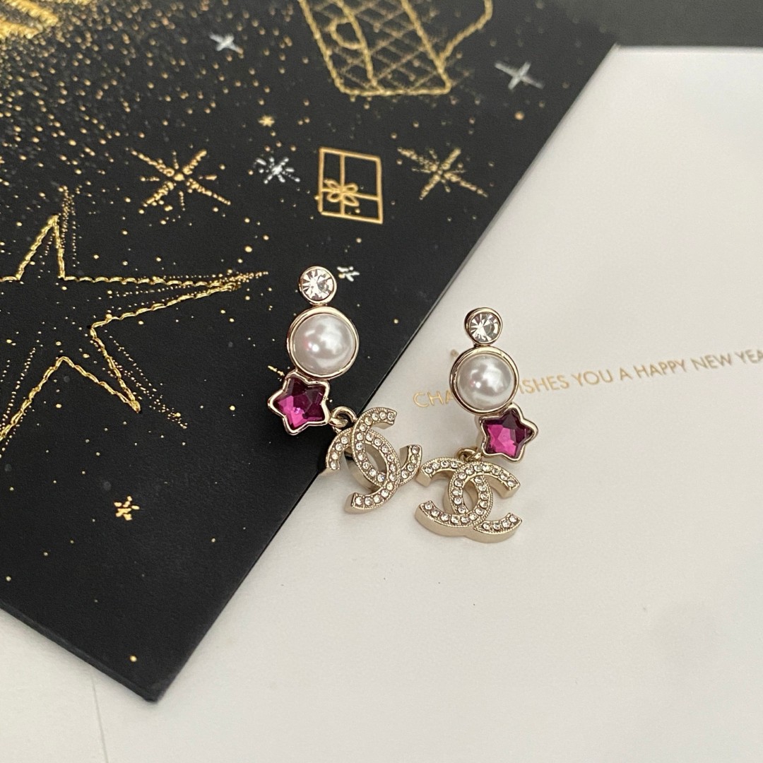 Chanel 高仿珍珠粉鑽雙C耳環 星型寶石甜美造型設計| 8 Chanel 高仿珍珠粉鑽雙C耳環 星型寶石甜美造型設計
