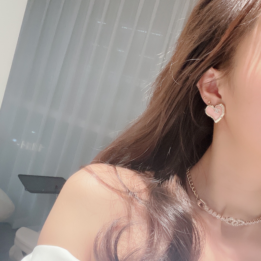 Chanel 原單雙C大耳圈鑽飾耳環 銀色造型時尚大氣款式| 14 Chanel 原單雙C大耳圈鑽飾耳環 銀色造型時尚大氣款式