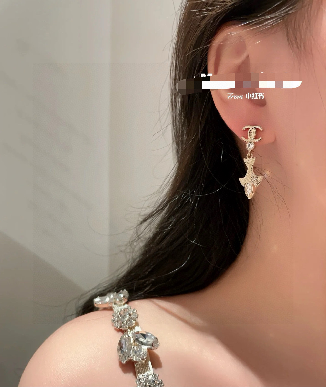 Chanel精品仿製海洋風耳環金色魚貝造型女款飾品| 8 Chanel精品仿製海洋風耳環金色魚貝造型女款飾品