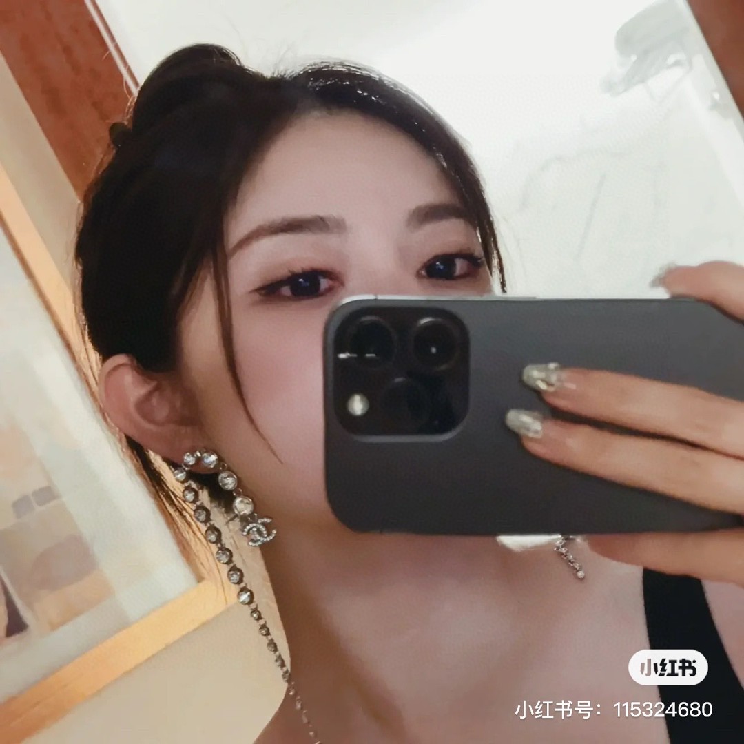 Chanel 高仿女士長鏈耳環 閃耀鋯石雙C設計感款| 13 Chanel 高仿女士長鏈耳環 閃耀鋯石雙C設計感款
