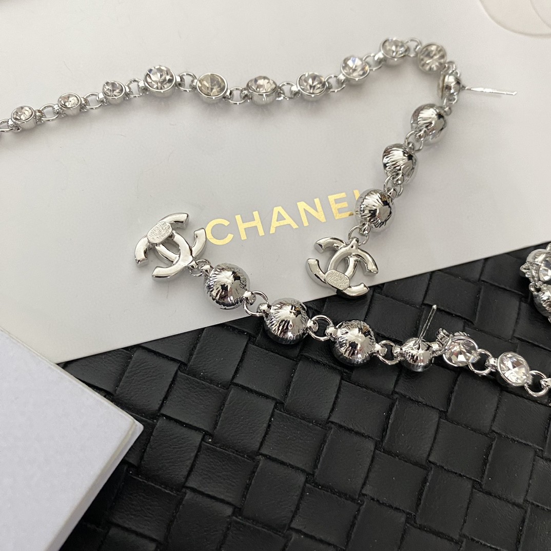 Chanel 高仿女士長鏈耳環 閃耀鋯石雙C設計感款| 10 Chanel 高仿女士長鏈耳環 閃耀鋯石雙C設計感款