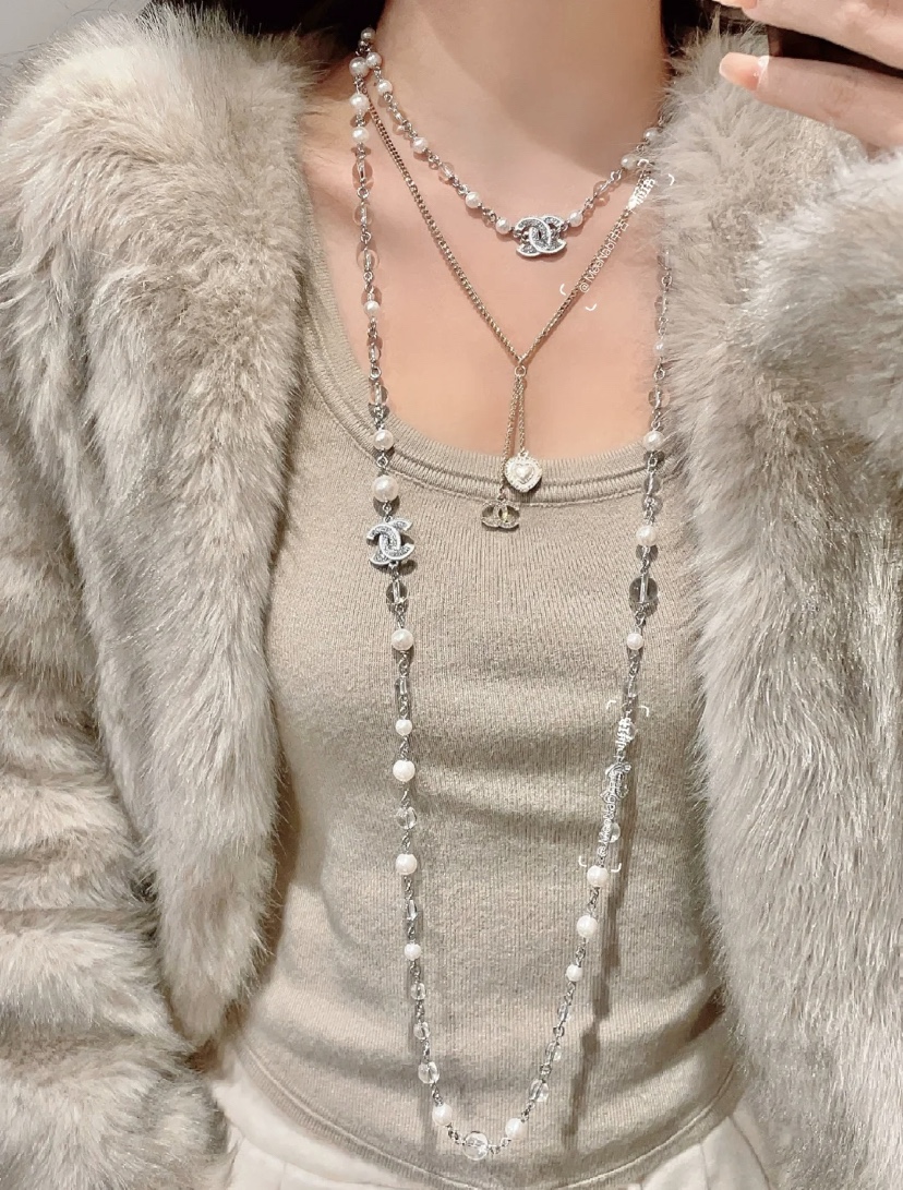 Chanel 高仿雙層珍珠項鍊 女士CC LOGO層次鏈飾| 7 Chanel 高仿雙層珍珠項鍊 女士CC LOGO層次鏈飾